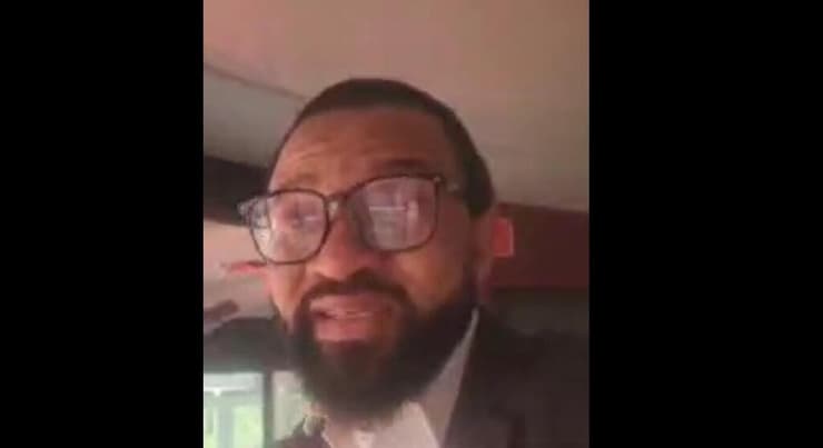 דוד באוטובוס בלונדון. מתוך הסרטון