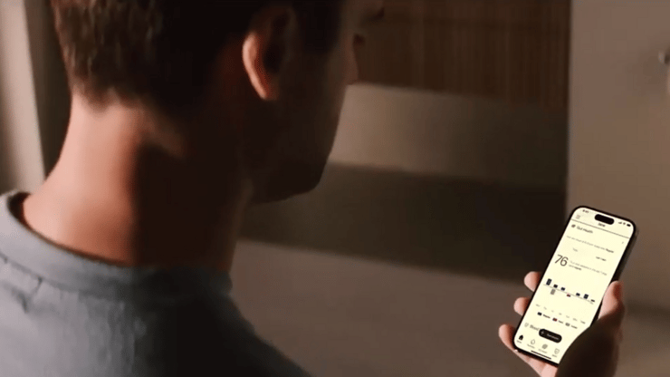 המידע הרפואי יוצג באפליקציה שתדרוש מינוי חודשי (צילום: Kohler Health) Dekoda, גאדג'ט אסלה שסורק צואה ומספק מידע רפואה