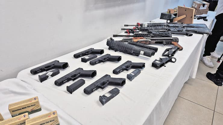 נשק שנתפס במבצע משטרתי בנגב