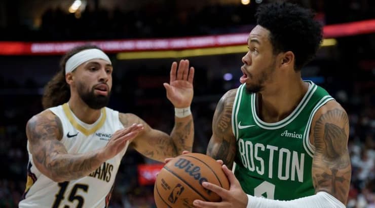 אנפרני סימונס מול חוסה אלבראדו (רויטרס) אנפרני סימונס מול חוסה אלבראדו