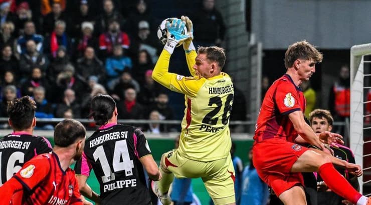 דניאל פרץ קולט (IMAGO) דניאל פרץ קולט