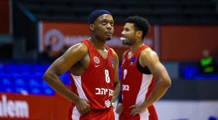 קשיוס ווינסטון (אחר) קשיוס ווינסטון