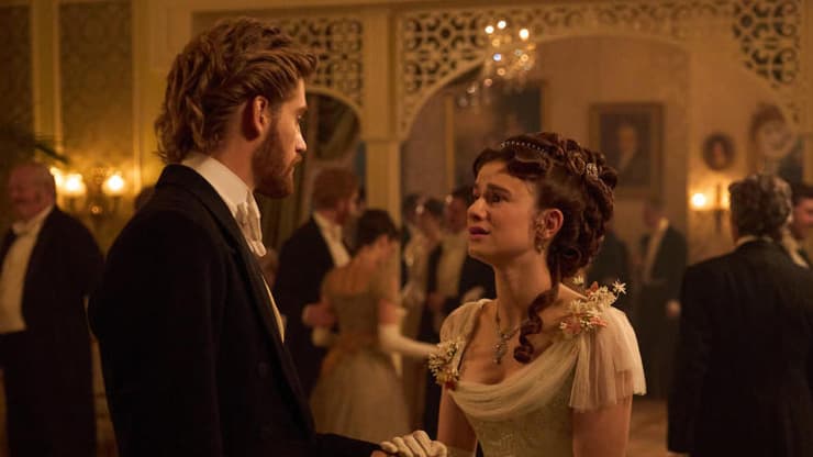 מתוך "משפחת פורסייט" (צילום: באדיבות yes) מתוך "משפחת פורסייט"