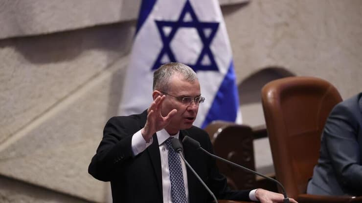 ביקורת מהאופוזיציה. השר לוין (צילום: אלכס קולומויסקי) מליאת הכנסת