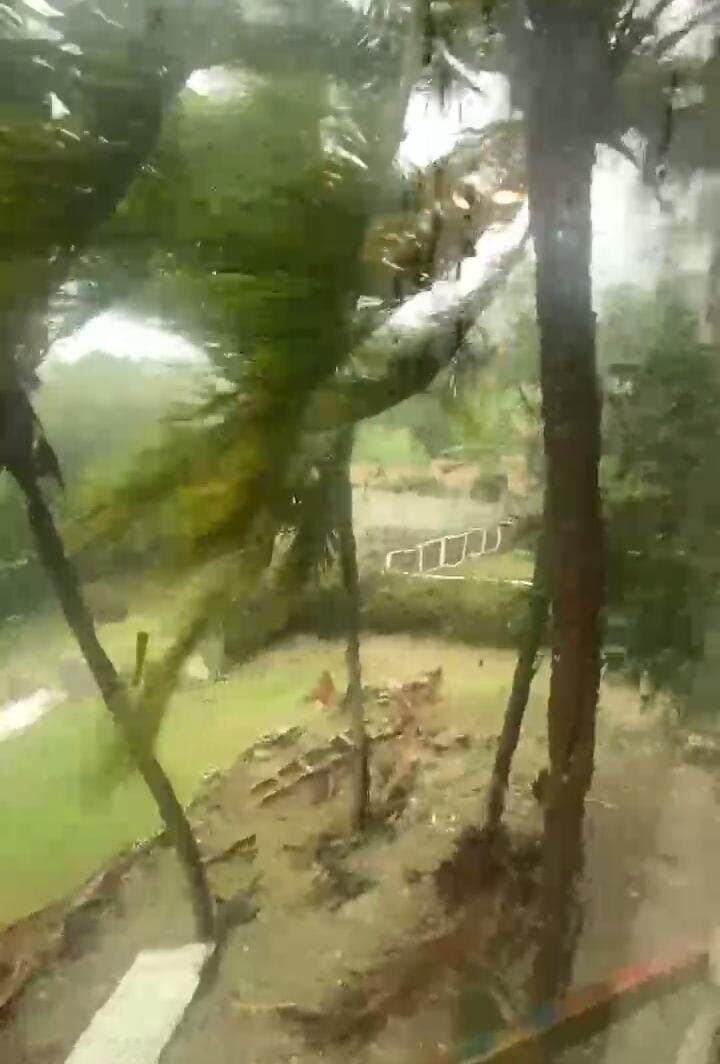 רוחות של כמעט 300 קמ"ש