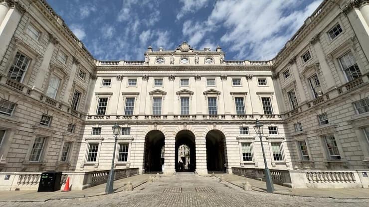 גלריה קורטולד בלונדון, שבה נערך המחקר. כבר מרגישים יותר טוב (צילום: shutterstock / Nigel J. Harris) גלריה קורטולד בלונדון