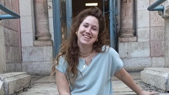 "אני מתניידת רק בתחבורה ציבורית".
תמר טחובר, סטודנטית באוניברסיטה העברית (קרדיט: פרטי) תמר טחובר, סטודנטית באוניברסיטה העברית