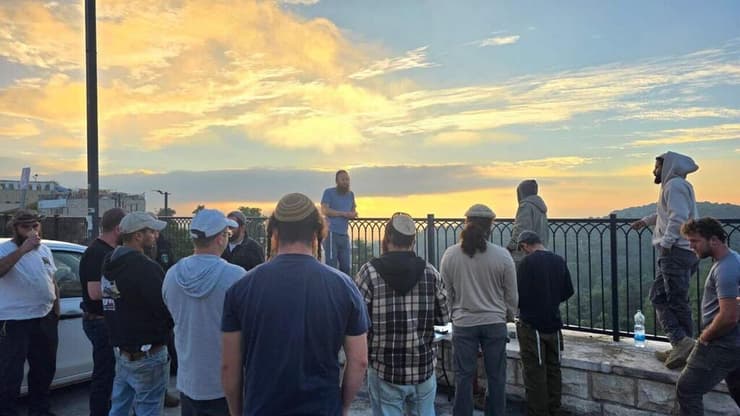 החיפושים אחר הנעדר חיפושים אחר הנעדר דוד חיים עייש