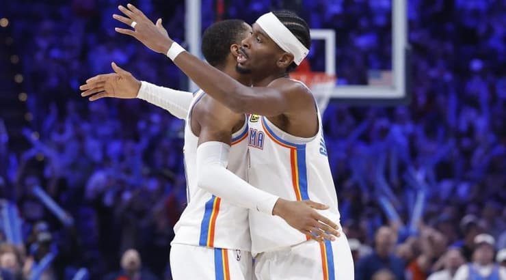 שיי גילג'ס אלכסנדר חוגג (רויטרס) שיי גילג'ס אלכסנדר חוגג