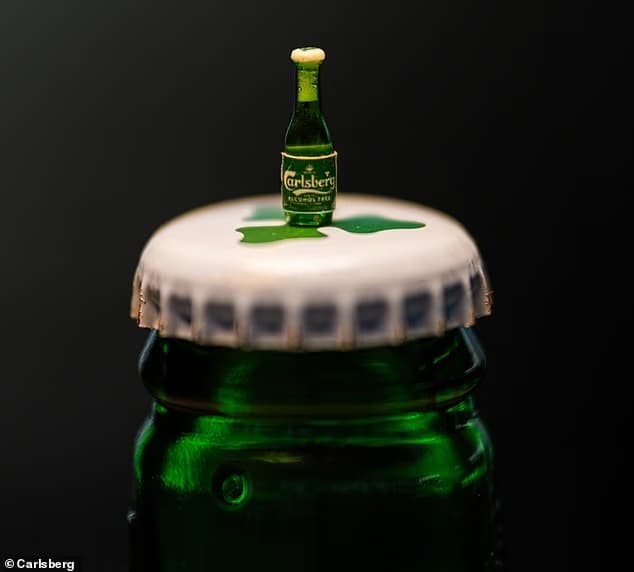 בקבוק הבירה הקטנטן (צילום: קרלסברג) בקבוק הבירה הקטנטן