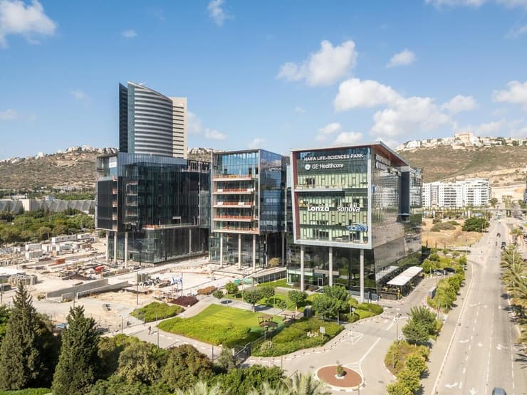 מבנה משרדים פארק המדע וההייטק חיפה