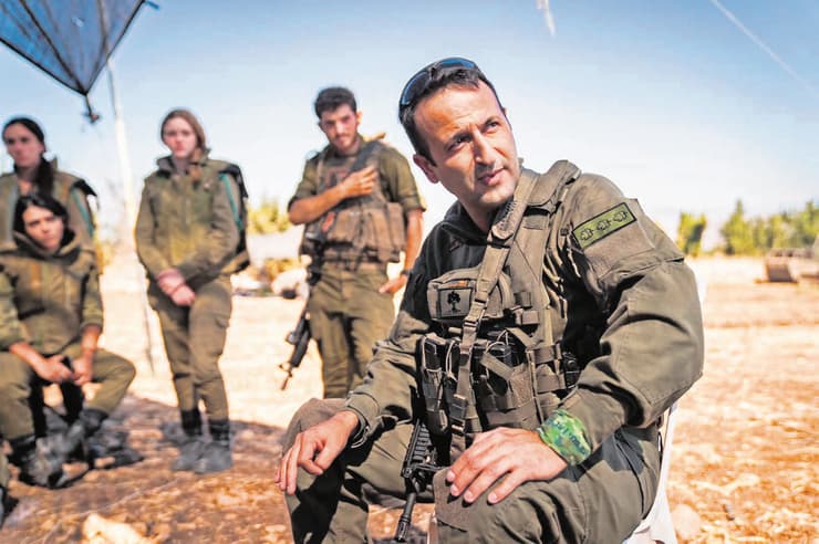 מח"ט גולני, אל"מ עדי גנון, בשטח (צילום: דובר צה"ל) מח"ט גולני, אל"מ עדי גנון, בשטח