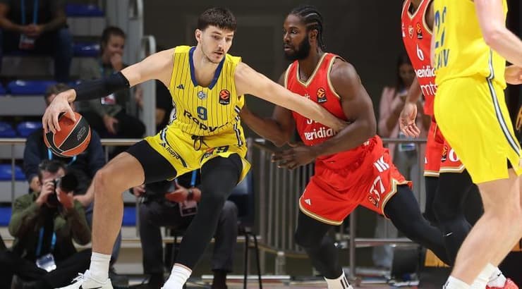 רומן סורקין בכוח