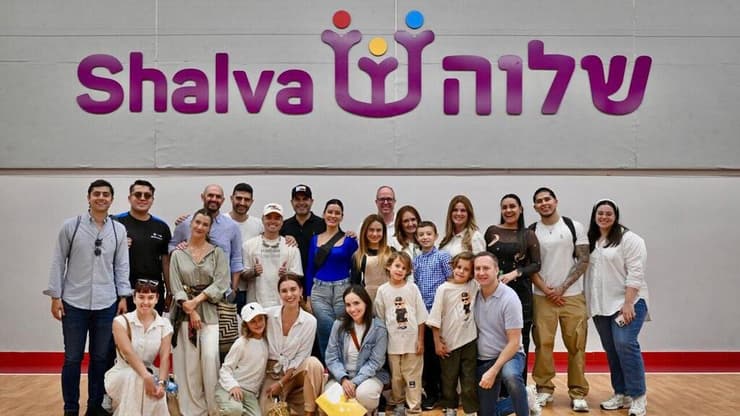 בביקור במרכז "שלווה" (צילום: סשה גוסוב) משפיעני רשת מקולומביה נחתו להציג את "ישראל האמיתית"