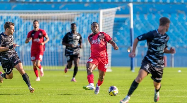 טרזי תומא (רועי כפיר) טרזי תומא