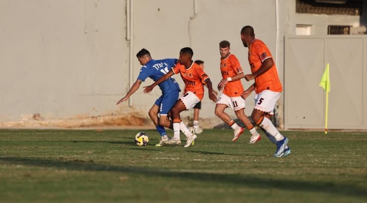 אילון אלימלך בפעולה (אופיר מגדל) אילון אלימלך בפעולה