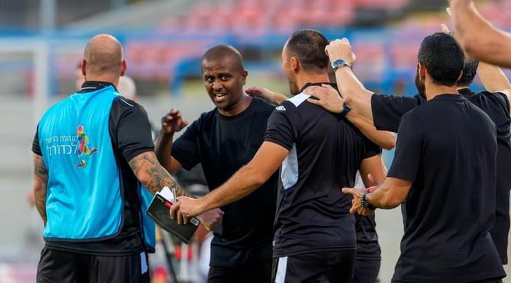 מסאי דגו מרוצה בסיום (רועי כפיר) מסאי דגו מרוצה בסיום