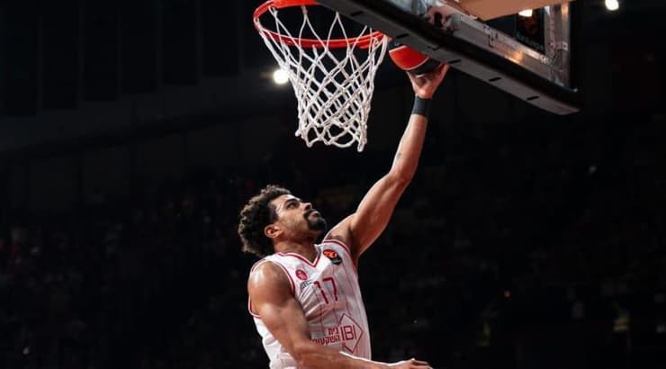 קולין מלקולם (האתר הרשמי של הפועל ת"א) קולין מלקולם