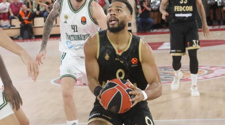 אלי אוקובו בפעולה (IMAGO) אלי אוקובו בפעולה