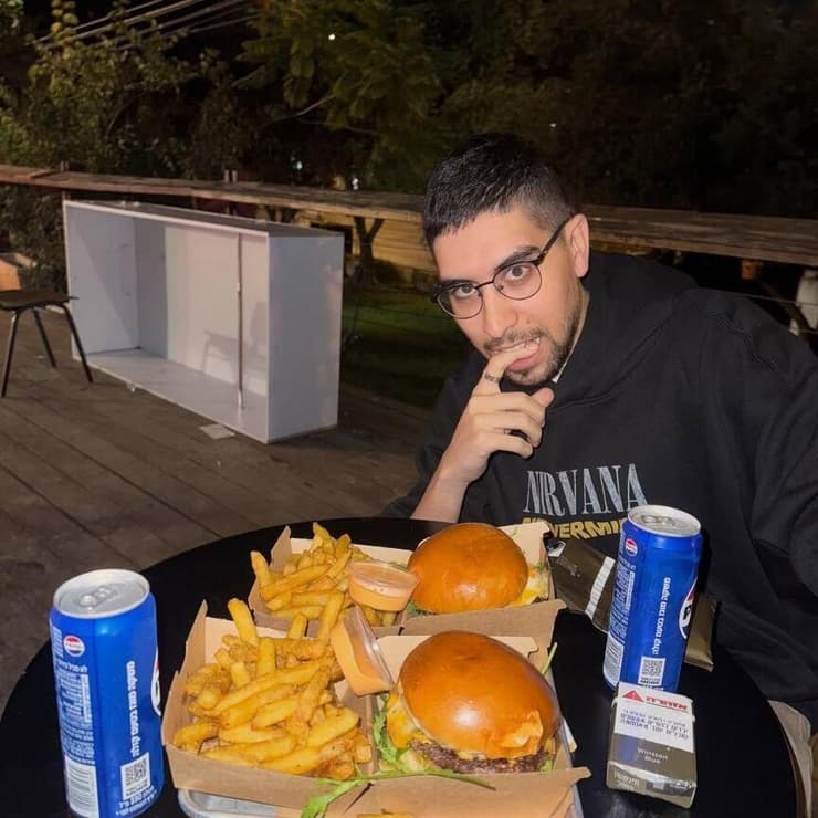 אחת התמונות שפרסם אביתר דוד באינסטגרם אביתר דוד שורד השבי בפוסט באינסטגרם