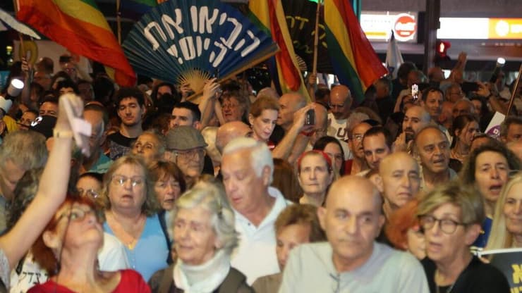 צילום: מוטי קמחי עצרת ה-30 לרצח יצחק רבין בתל אביב