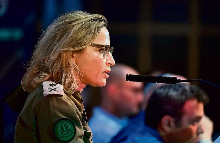 הפצ"רית, האלופה יפעת תומר-ירושלמי (צילום: דובר צה"ל) yk14565179