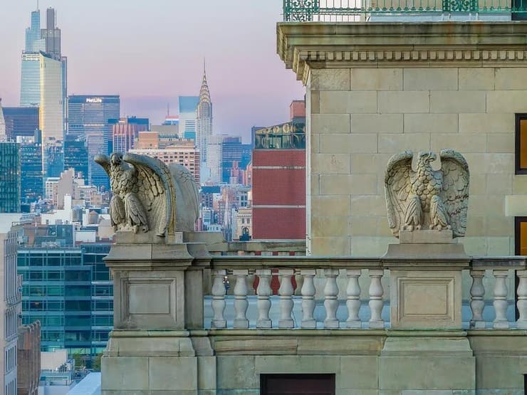 קו הרקיע של ניו יורק ממגדל השעון ברחוב לאונרד 108 (צילום: Douglas Elliman) קו הרקיע של ניו יורק ממגדל השעון ברחוב לאונרד 108