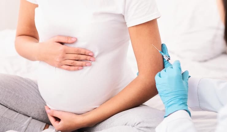כ-2.7% מהילדים שנולדו לאימהות שחלו בקורונה במהלך ההיריון אובחנו באוטיזם (צילום: Shutterstock) חיסון, היריון