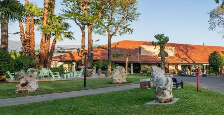 הגושרים מלון בטבע (צילום: אבשלום לוי) הגושרים מלון בטבע