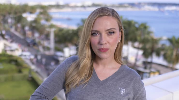 סקרלט ג'והנסון 