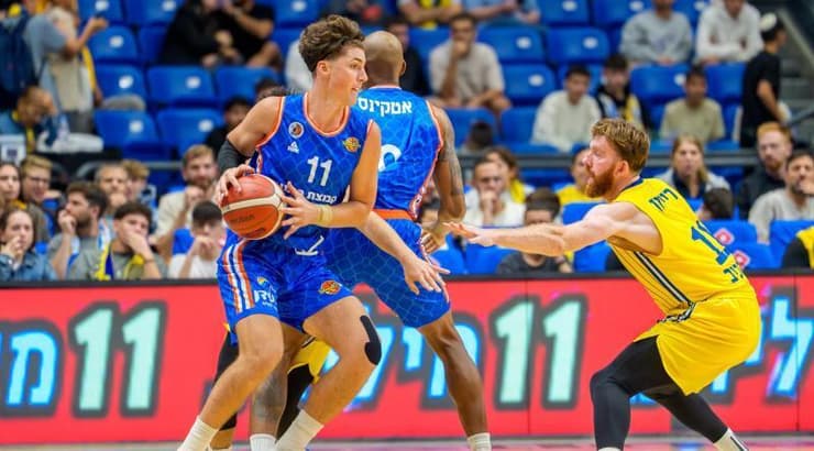 אדם אריאל מול וויל ריימן