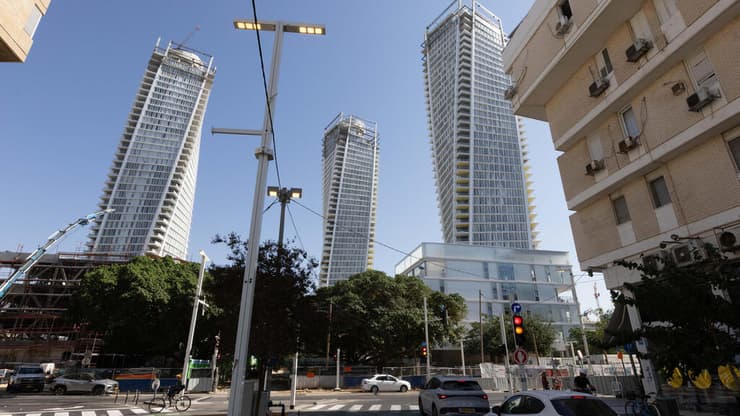 רמזורים בכיכר המדינה