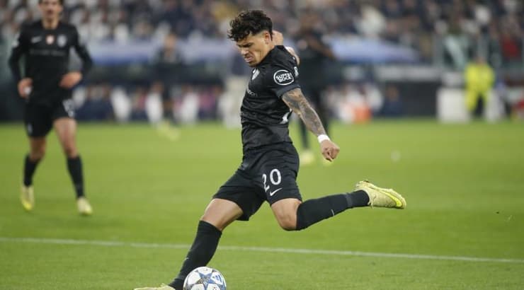 מקסימיליאנו אראוחו כובש