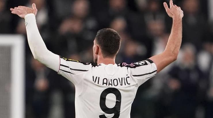 דושאן ולאחוביץ' מאושר