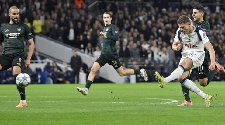 מיקי ואן דה ואן כובש