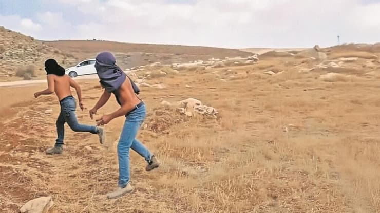 "מאוד קשה לגרום לנער לעזוב". ארכיון פורעי "ברברי הגבעות"