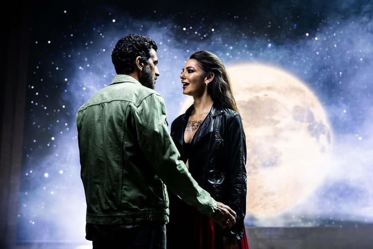 שאול ובעלת האוב, מתוך המחזמר "שאול"