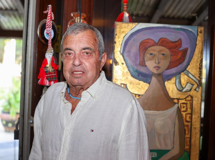 מייק בניש ואבא שלו יואב