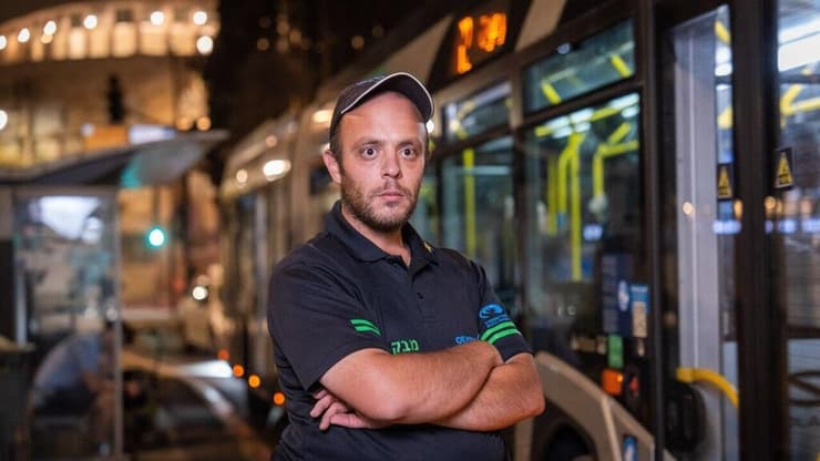 אליהו טיומקין, פקח אוטובוס