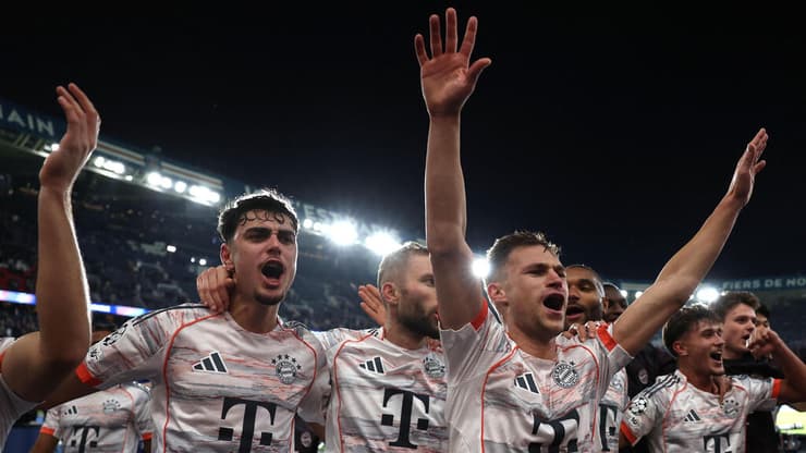 שחקני באיירן מינכן חוגגים