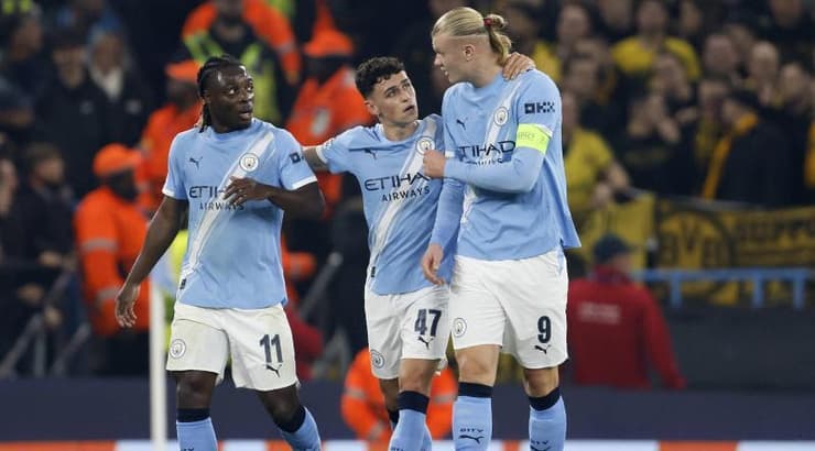 הולאנד וחבריו באופוריה