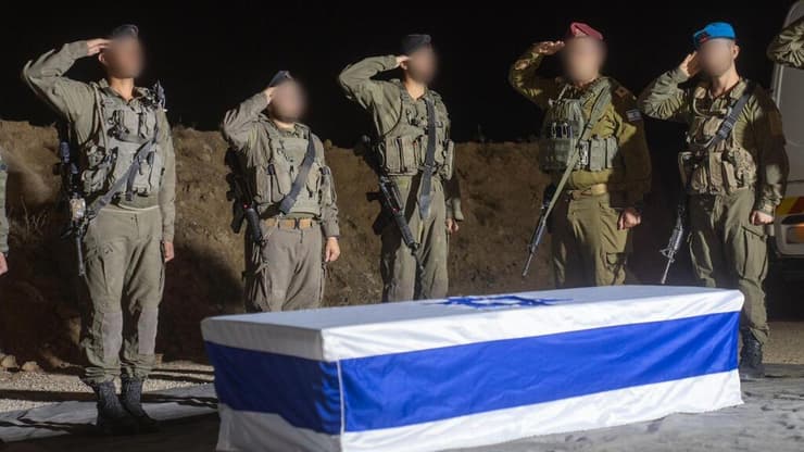 קבלת ארונו של איתי חן ז"ל במעמד צבאי (צילום: דובר צה"ל) קבלת ארונו של איתי חן ז"ל במעמד צבאי