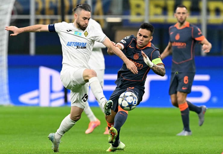 עופרי ארד מול אינטר ולאוטארו מרטינס