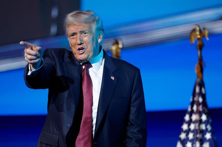 נשיא ארה"ב טראמפ ב כנס ב  מיאמי פלורידה 5 בנובמבר