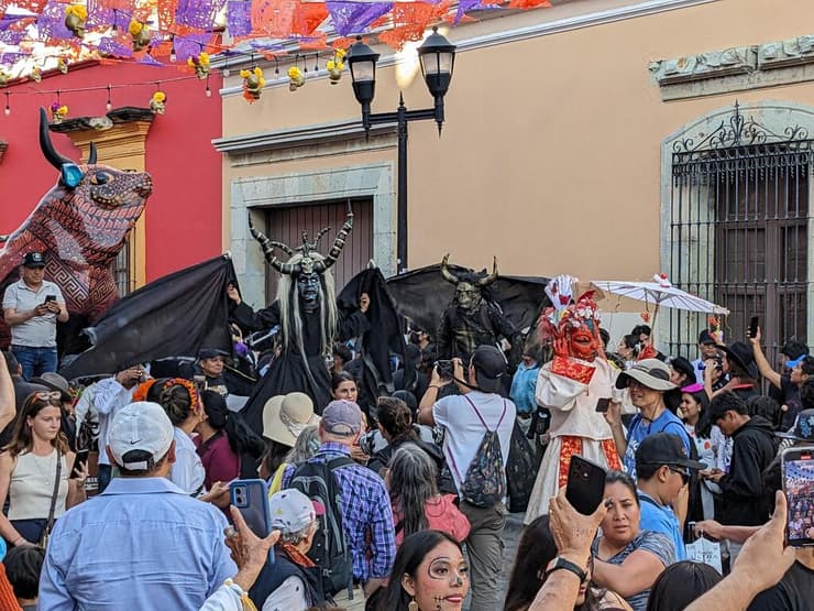 חגיגות "יום המתים" במקסיקו