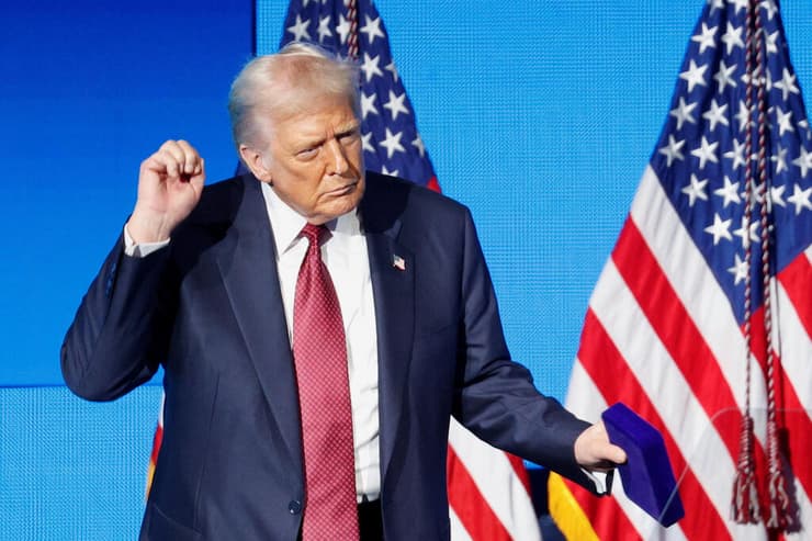 נשיא ארה"ב טראמפ ב כנס ב  מיאמי פלורידה 5 בנובמבר