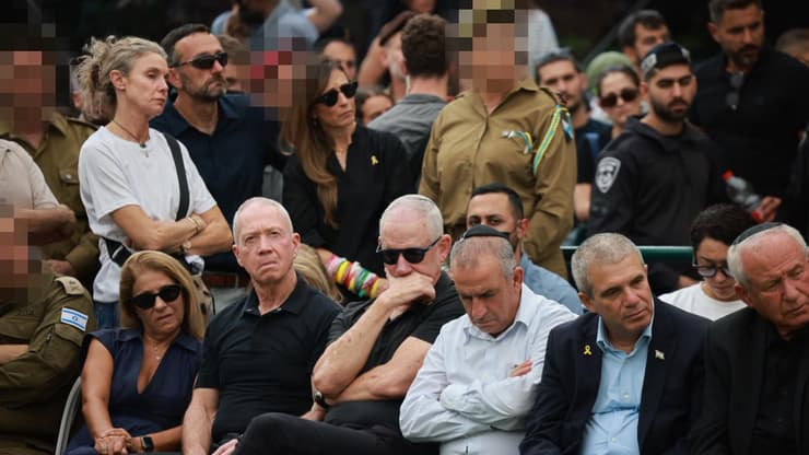 הלווייתו של החלל החטוף סמ"ר עוז דניאל ז"ל בבית העלמין בכפר סבא