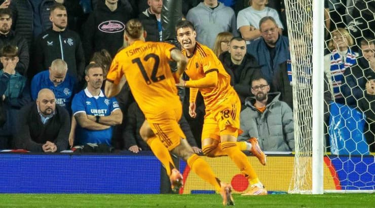 שחקני רומא חוגגים