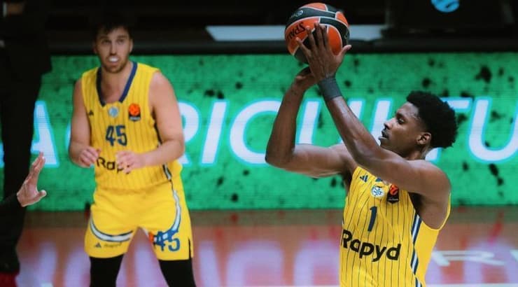 ג'יילן הורד עולה לזריקה