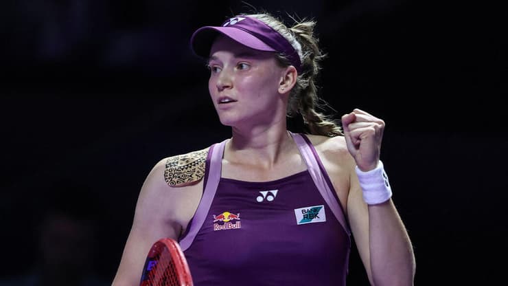 הטניסאית הקזחית ילנה ריבאקינה